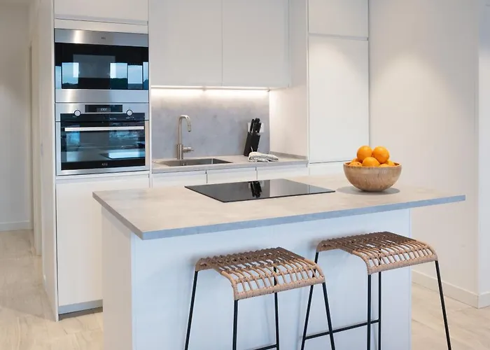 Apartment Amara Tower 14 *